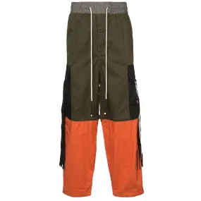 CONTRAST COLOR RADISH CUT CARGO PANTS