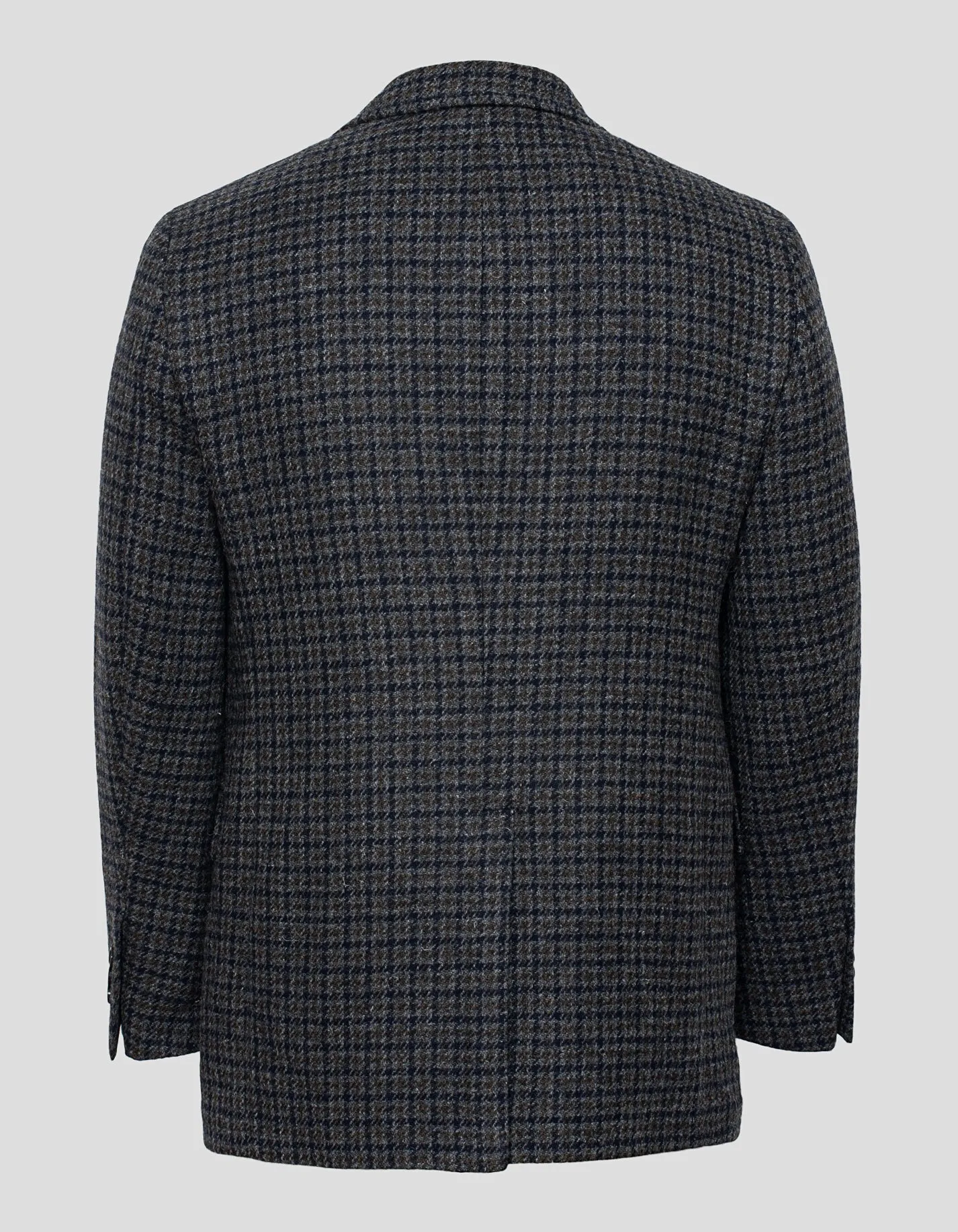 MAGEE BROWN WITH NAVY TATTERSALL SPORT COAT