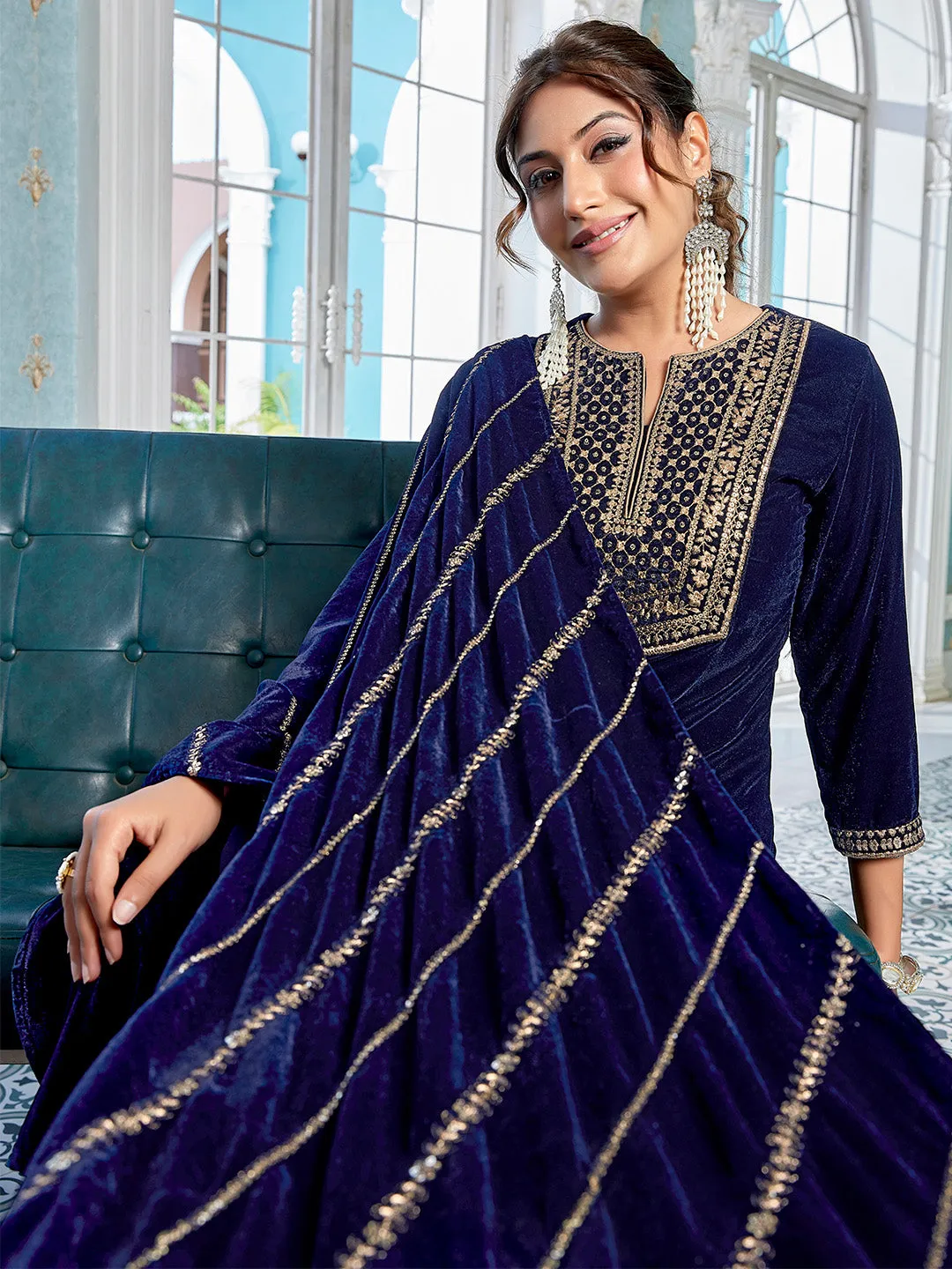 Navy Blue Velvet Zari Embroidered Straight Kurta Set