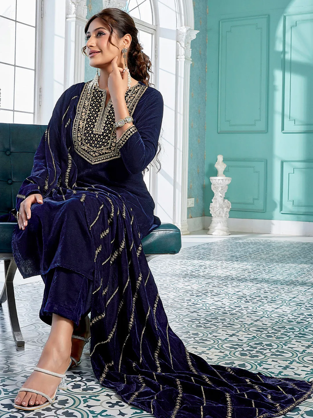 Navy Blue Velvet Zari Embroidered Straight Kurta Set