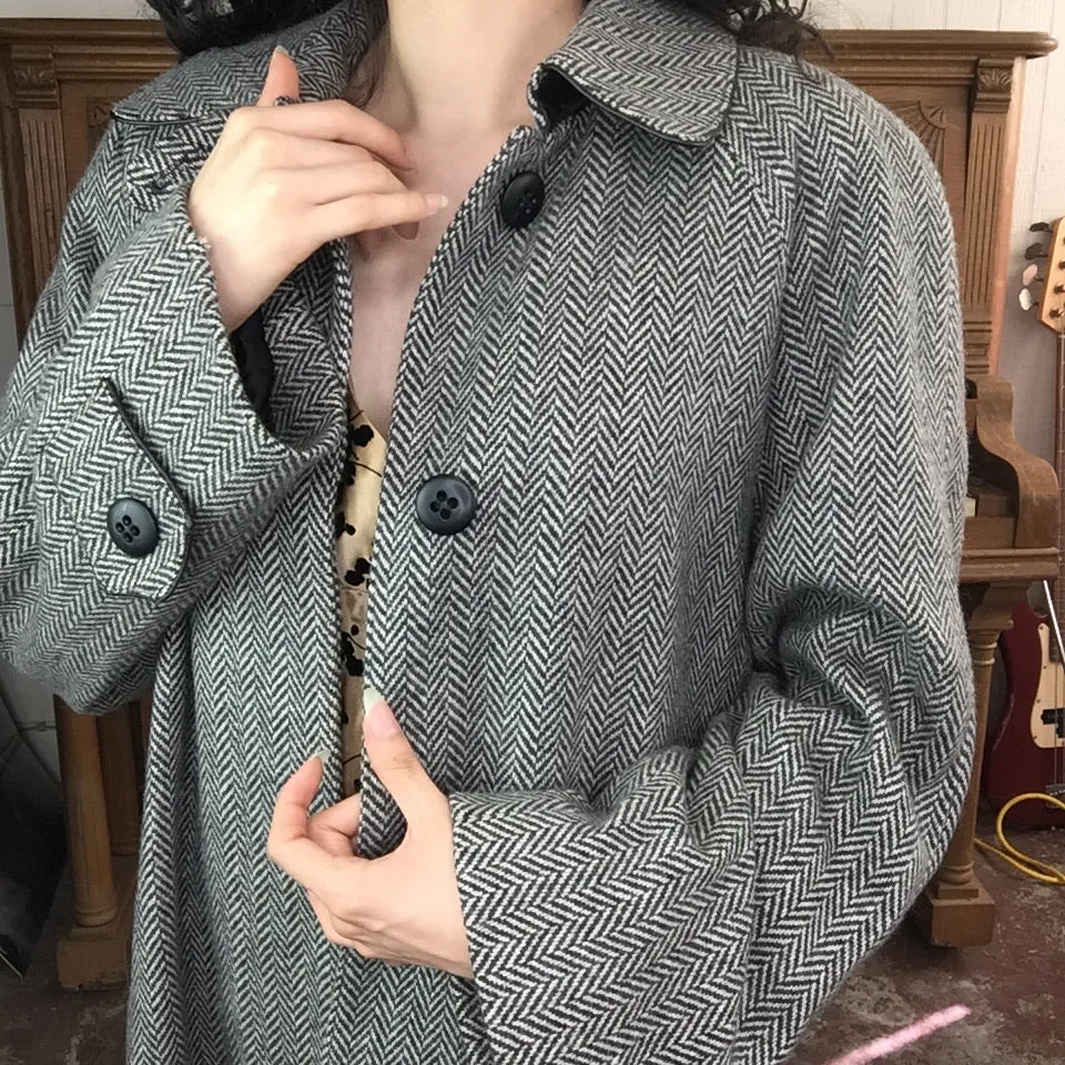 Vintage | Neiman Marcus 100% Cashmere Union Made Herringbone Coat | S