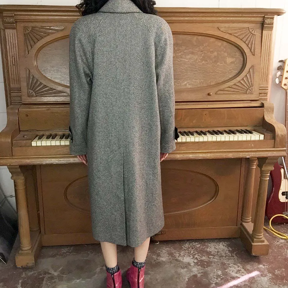 Vintage | Neiman Marcus 100% Cashmere Union Made Herringbone Coat | S