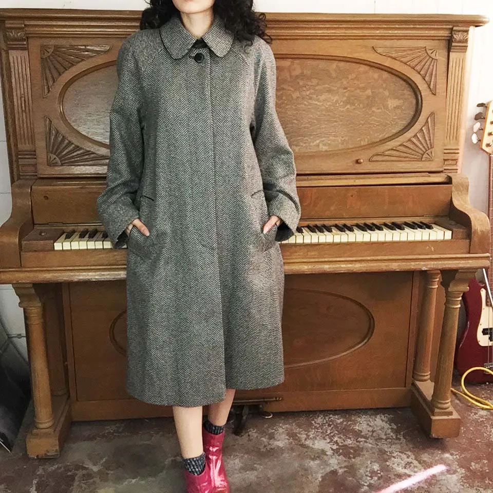 Vintage | Neiman Marcus 100% Cashmere Union Made Herringbone Coat | S