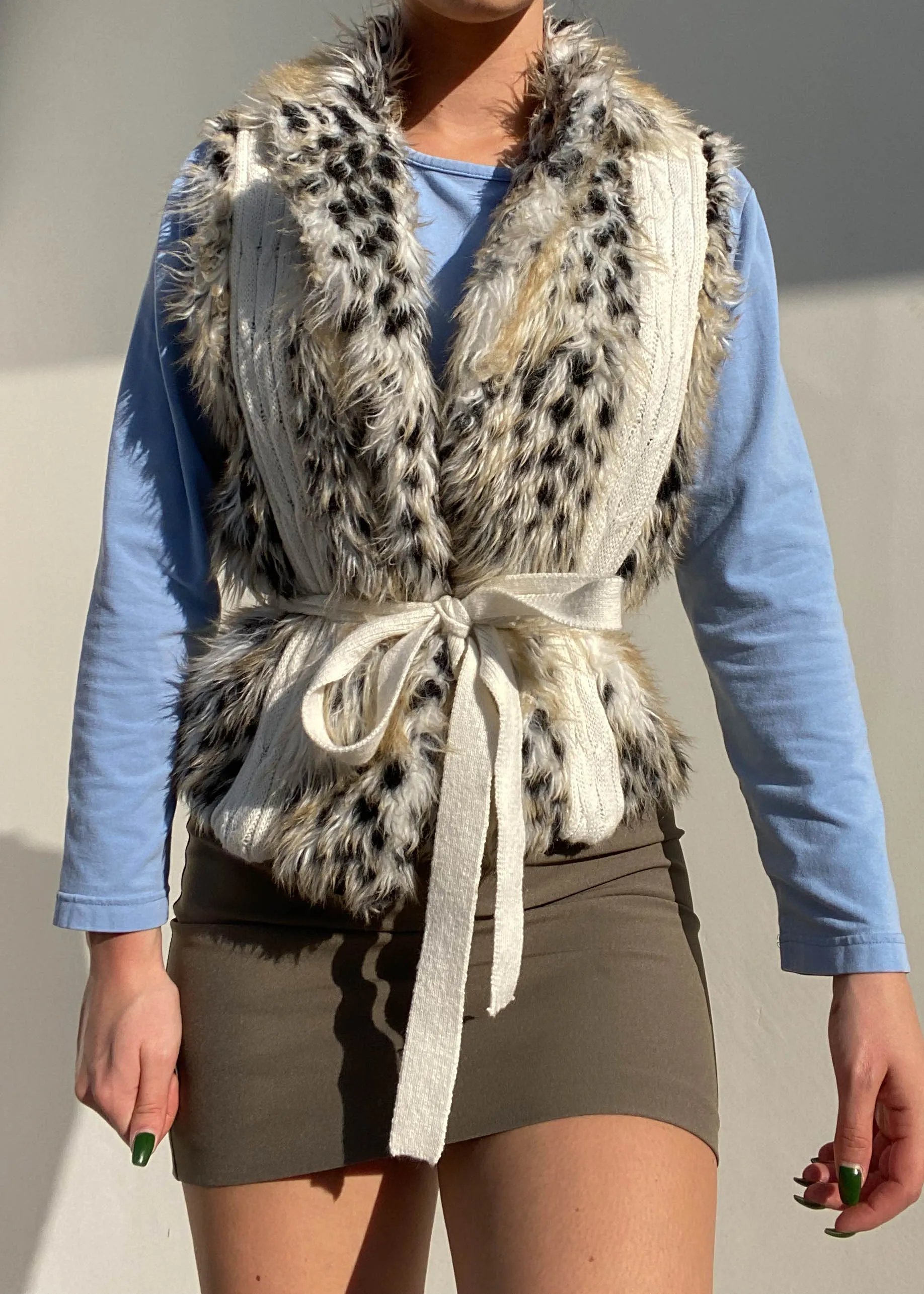 Y2k Faux Fur & Cream Knit Vest (S)